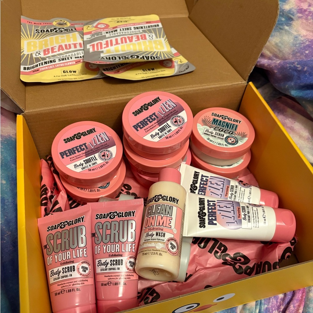 Soap & Glory - BRAND NEW 17 Travel Sized Products!